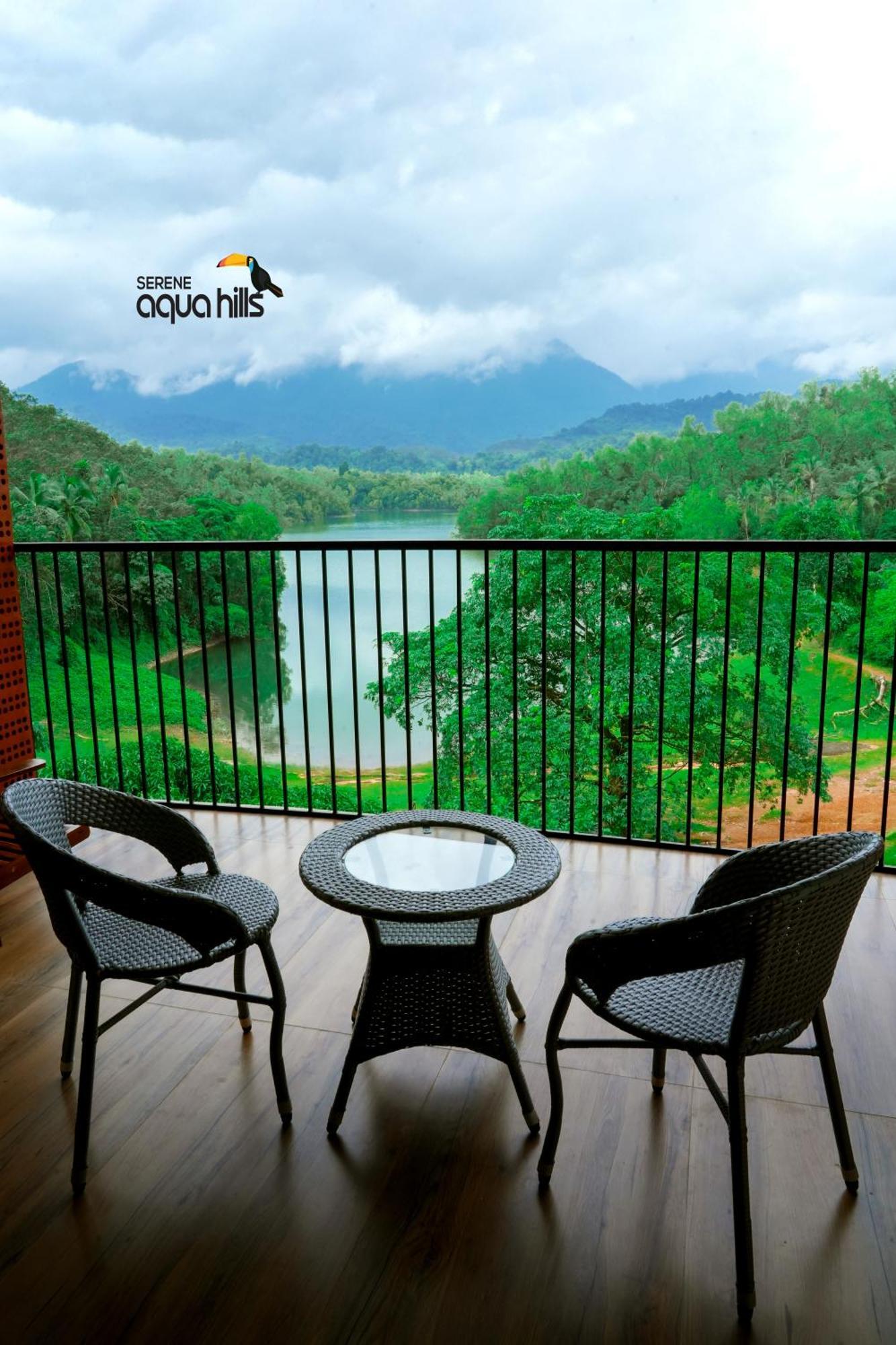Serene Aqua Hills Kozhikode Hotel Mennanyam Ngoại thất bức ảnh